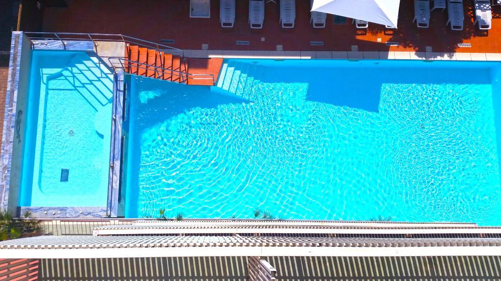 Hotel Delfino Milano Marittima Luaran gambar