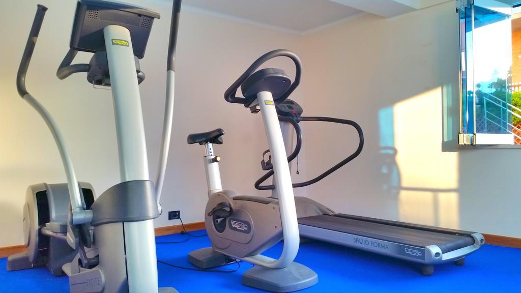 Hotel Delfino Milano Marittima Luaran gambar