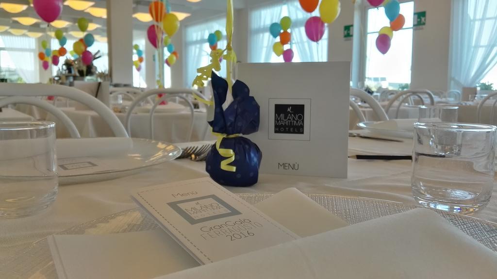 Hotel Delfino Milano Marittima Luaran gambar