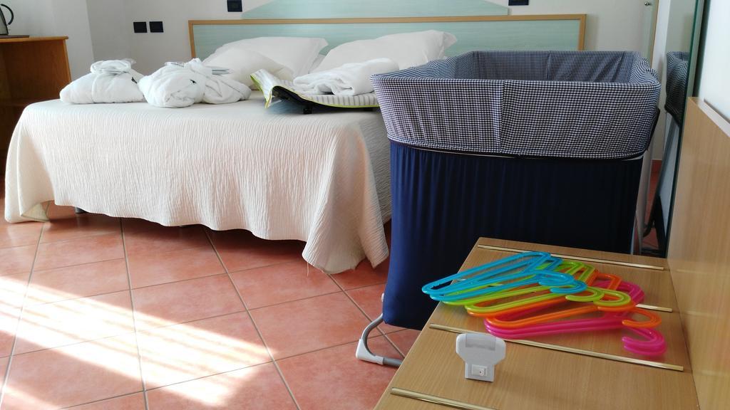 Hotel Delfino Milano Marittima Luaran gambar