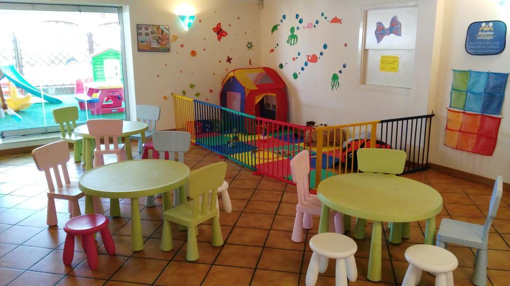 Hotel Delfino Milano Marittima Luaran gambar
