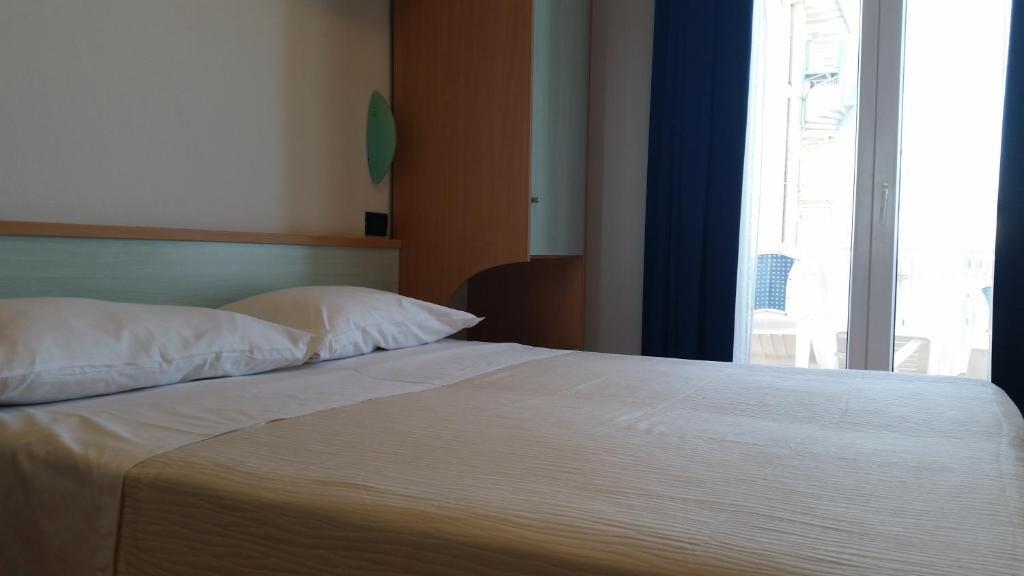 Hotel Delfino Milano Marittima Luaran gambar